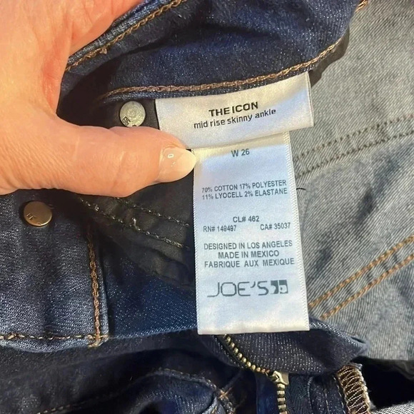 Joe’s Jeans The Icon Mid Rise Skinny Ankle, Dark Wash. 26*28. - Picture 4 of 10